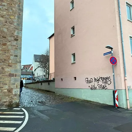 Gemuetliche Und Zentrale Stadtwohnung Apartamento