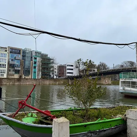 Gemuetliche Und Zentrale Stadtwohnung * Kassel